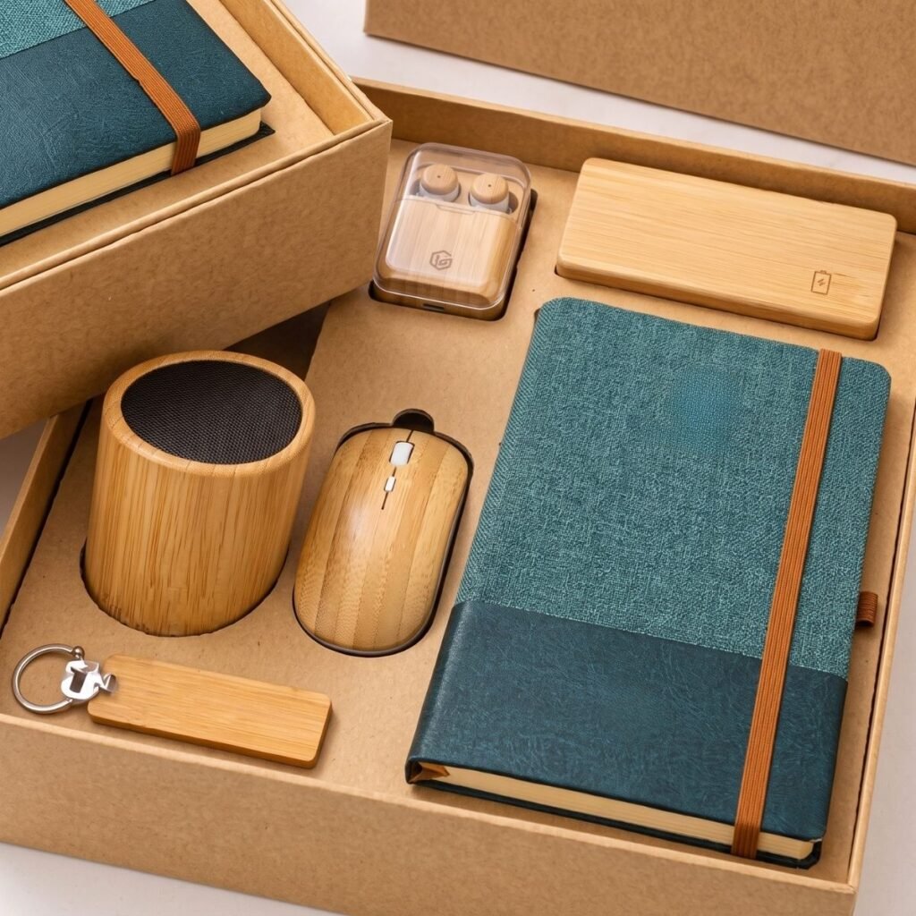 Eco Tech Gift Set with Compact Speaker and Power Bank | Key Ring